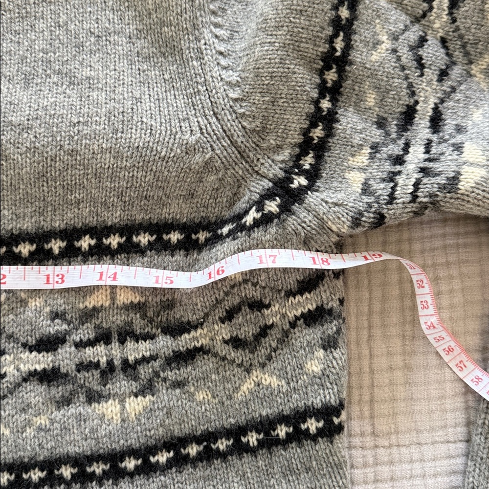 Nordic Fair Isle Fitted Wool Sweater - Picture 4 of 6